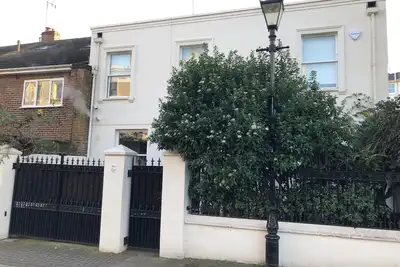 Image de Jolie maison individuelle au coeur de la Petite Venise et à proximité de Paddington