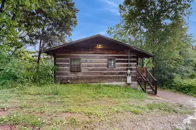 Image de Maison isolée avec bain à remous intérieur privé et vue imprenable sur la montagne - chiens Ok!