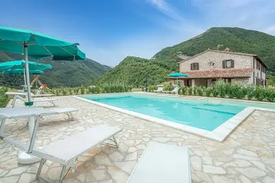 Superbe maison à Apecchio (Pu)