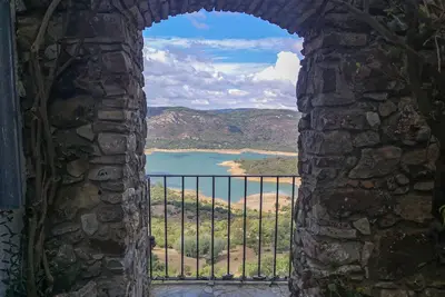 Image de Superbe maison Ă AlgatocĂn