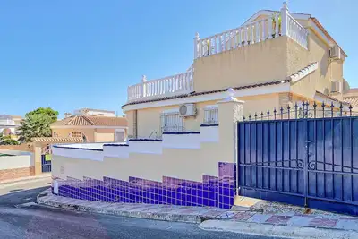 Image de Superbe maison de 3 chambres à Gran.