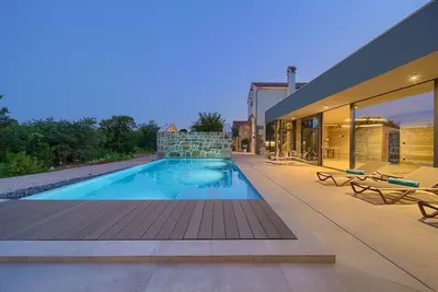Image de Stone villa Jerini House***** with an outdoor pool and wellness
