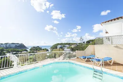 Image de Maison Febrer avec piscine privée et vue sur la plage de Cala Galdana