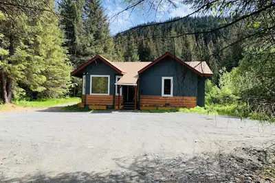 Image de Bungalow confortable dans la forêt