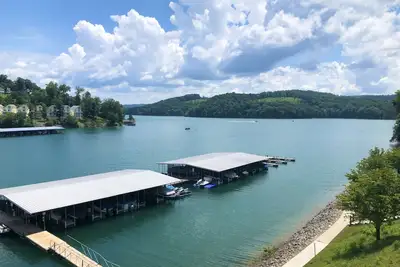 Image de Magnifique condo au bord du lac au Deerfield Resort