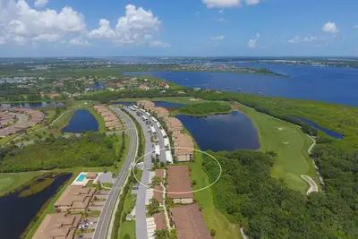 Image de 6611 Belle véranda près de la piscine