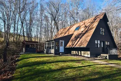 Image de Trailhead Chalet🌲Old Man’s Cave, Bain bouillonnant, Sentiers privés, WiFi, Netflix🌲