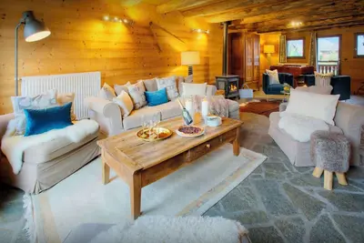 Image de Chalet L'Otavalo - séjour dans les Alpes, jacuzzi & panorama - Ovo Network