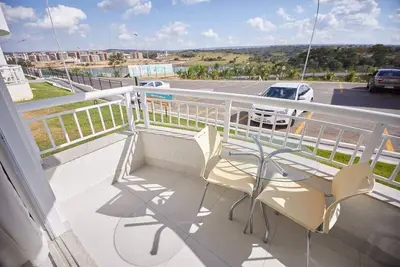 Image de Must See Lake Resort!