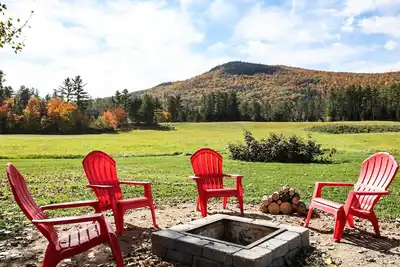 Image de Large farmhouse on cattle farm - snowmobile, ski, hike, and more!