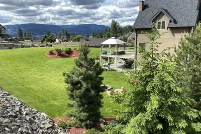 Image de Suite licenciée avec bain à remous près de Summerhill Winery