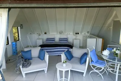 Image de Beachfront property, family friendly accommodation with great views