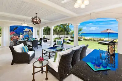 Image de Stylish Beachfront Villa with Plunge Pool - Still Fathoms (4 bed)