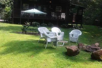 Image de Sweet Valley Cabin sur 6. 5 acres et étang de pêche approvisionné pour votre plaisir