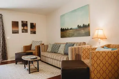 Image de CharmColumbia's Lucky Charm: Pet Friendly sleeps 11❤️
