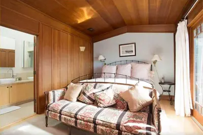 Image de Condo Penthouse à une courte distance de l'Uc. Magnifiques vues très privé San Fran