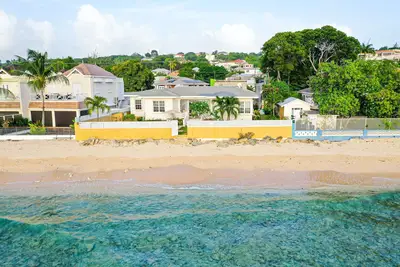 Image de Villa en bord de mer avec piscine privée sur la côte platine de la Barbade
