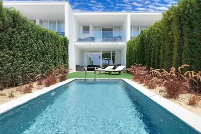 Image de Superbe villa avec vue sur la mer | Piscine extérieure + soleil sans fin