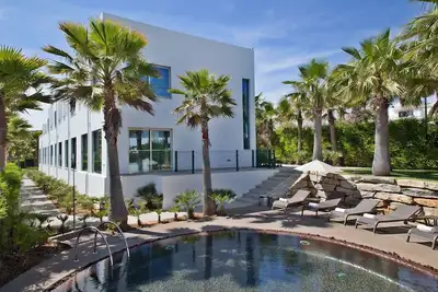 Image de Magnifique villa près de la plage | Piscine extérieure + soleil sans fin