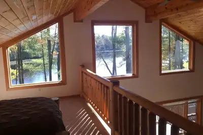 Image de Chalet au bord du lac sur le lac Ucil