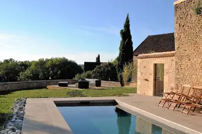 Image de Lauzière authentique maison avec une vue imprenable et une piscine privée