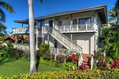 Image de Poipu Beach House with Ocean View and Lush Garden