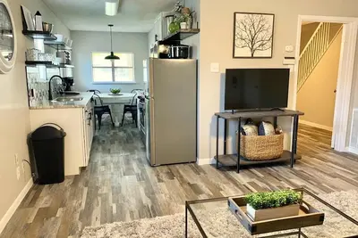 Image de Suite 1 chambre confortable avec Loft Central aux attractions de Sa