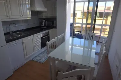 Image de El Médano apartment, central and near the sea.