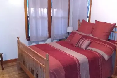 Image de Charmeur de Capitol City! Confortable et situé au centre.