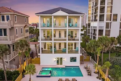 Image de Maison de vacances en bord de mer récemment rénovée avec une vue imprenable!