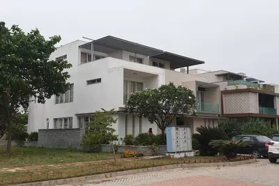Image de 4bhk Luxurious Esencia Villa