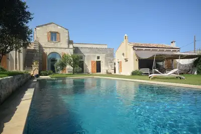 Image de Exclusive villa near Otranto, with garden and swimming pool in a small town