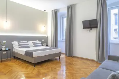 Élégant appartement près de la gare - Gris
