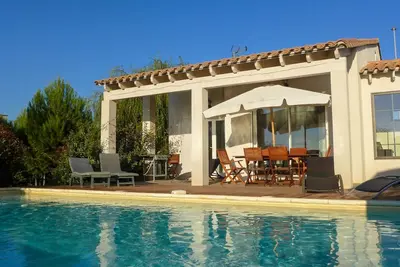 Image de Maison classée 3* calme proche Narbonne avec belle piscine privée