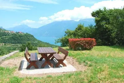 Image de Belle Villa Lago avec balcon et vue lac inoubliable