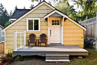 Image de Studio paisible et privé, à quelques pas du centre-ville d'Edmonds