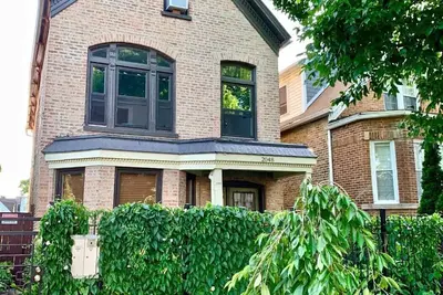 Image de Apt Cosy Et Calme Sur La Place Han Logan! -Goathote