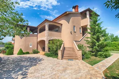 Image de Apartment 799/1984 (Istria - Valbandon), 1000m from the beach