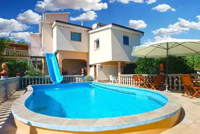Apartment 811/1894 (Istria - Liznjan), 2500m from the beach