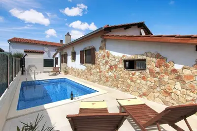 Image de House 975/2621 (Istria - Valbandon), 2300m from the beach