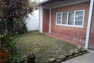Image de Maison aérée au rez-de-chaussée, à 5 minutes à pied de la plage, très proche du centre