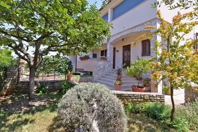 Image de Apartment 1174/10651 (Istria - Stinjan), 800m from the beach