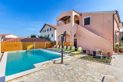 Apartment 1236/11793 (Istria - Liznjan), 1500m from the beach