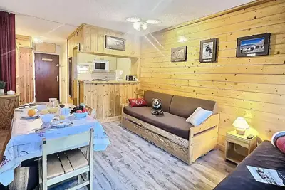 Image de Joli studio 4 personnes à Tignes proche des pistes et des commerces dans le quartier du Val Claret. Appartement situé au 5ème ét