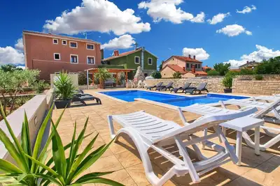 Image de Apartment 1376/12962 (Istria - Valbandon), 500m from the beach