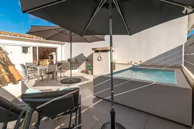 Pare Vives 77 jacuzzi town Pollensa for 6 people