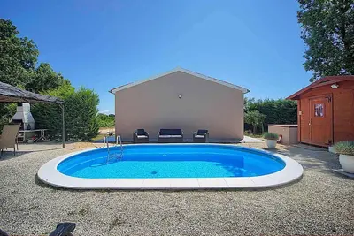Image de House 1505/14630 (Istria - Valtura), 4500m from the beach