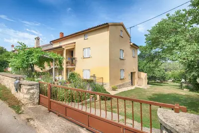 Image de Apartment 1546/15834 (Istria - Banjole), 100m from the beach