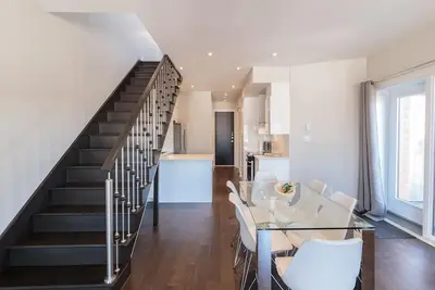 Image de Hot Tub d'hiver! Tout nouveau Penthouse W Parking