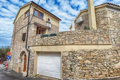 Image de House 1599/16347 (Istria - Medulin), 600m from the beach